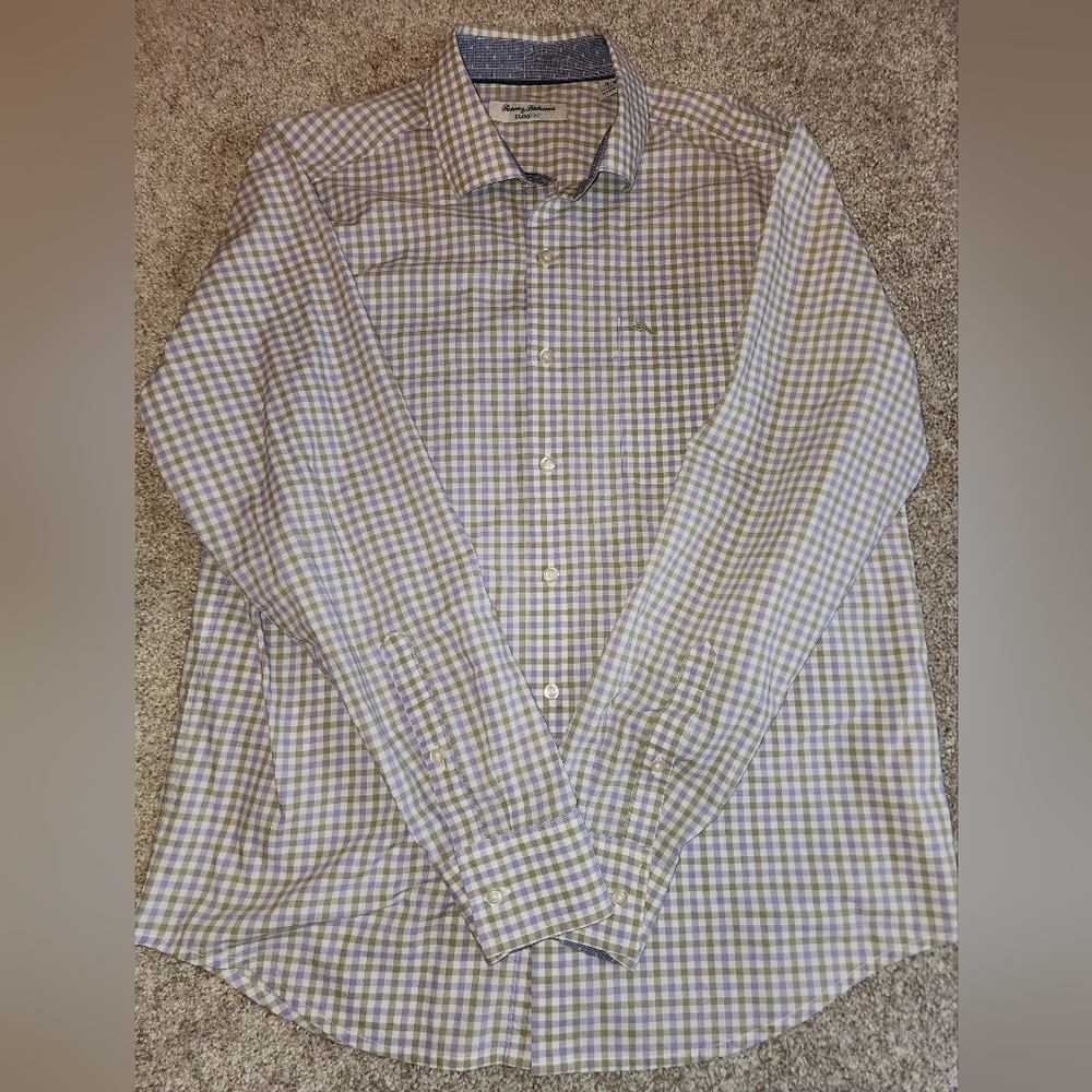 Preowned Tommy Bahama size medium plaid shirt
